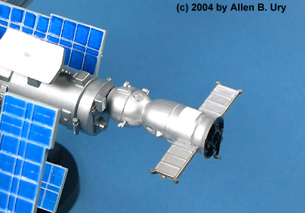 Armageddon - Russian Space Station - Revell/Monogram - 5